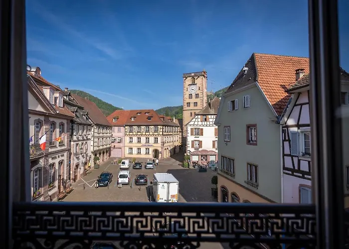 Logis Hotel De La Tour